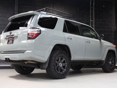 Used 2022 Toyota 4Runner Trail Special Edition AWD/4WD image 73