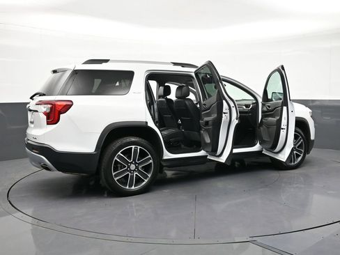 Used 2022 GMC Acadia SLT w/ Technology Package AWD/4WD image 32