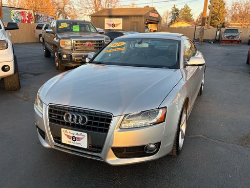 Used 2010 Audi A5 2.0T Premium image 7