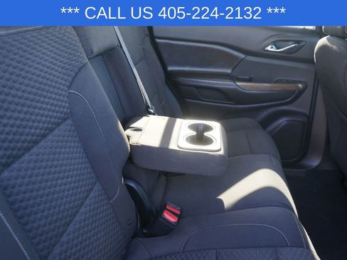 Used 2019 GMC Acadia SLE image 26