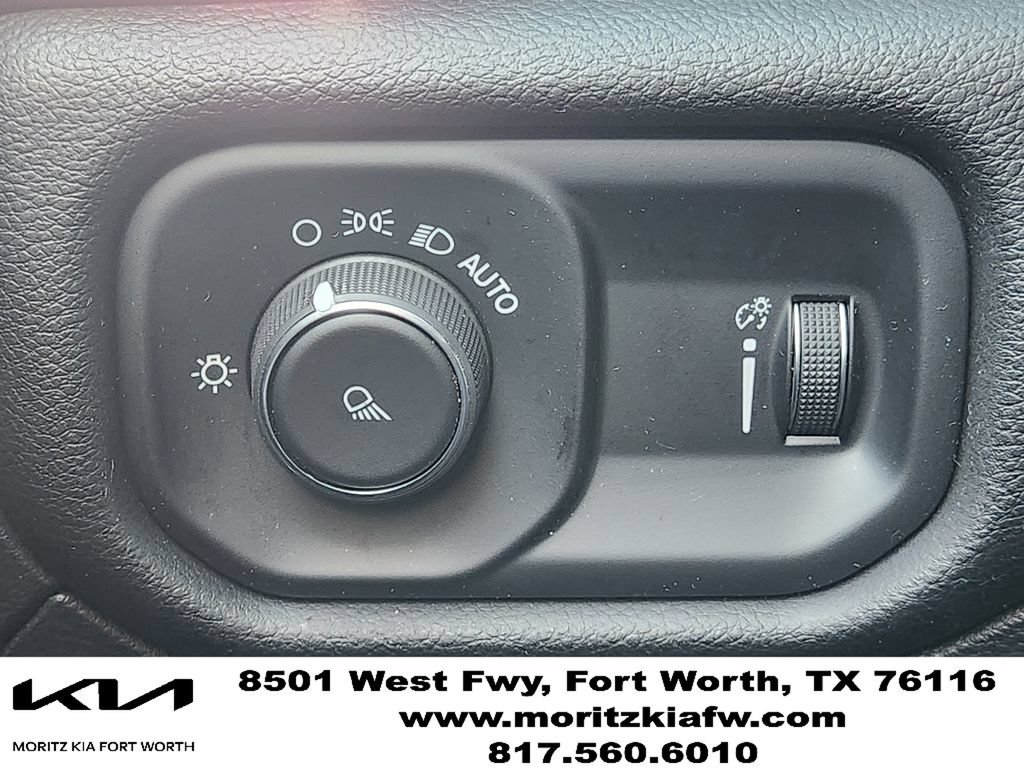 Used 2024 RAM 1500 Laramie AWD/4WD image 23