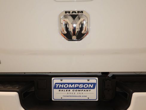 Used 2024 RAM 3500 Laramie w/ Towing Technology Group AWD/4WD image 38