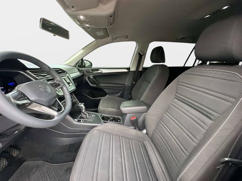 Used 2022 Volkswagen Tiguan S image 22