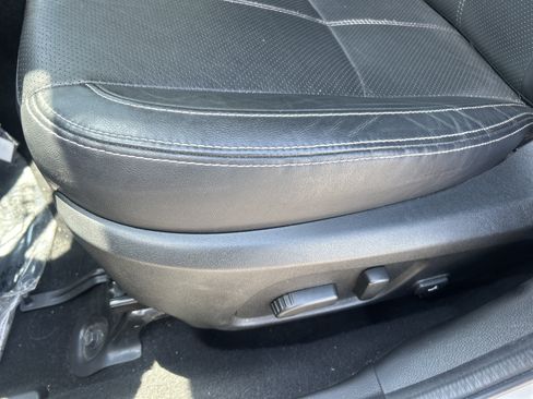 Used 2017 Subaru Forester 2.5i Touring AWD/4WD image 16