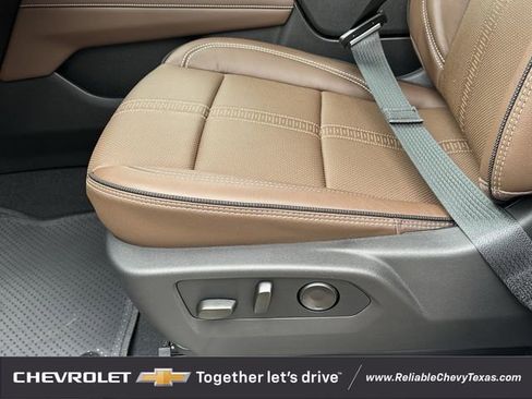 New 2026 Chevrolet Suburban High Country image 27