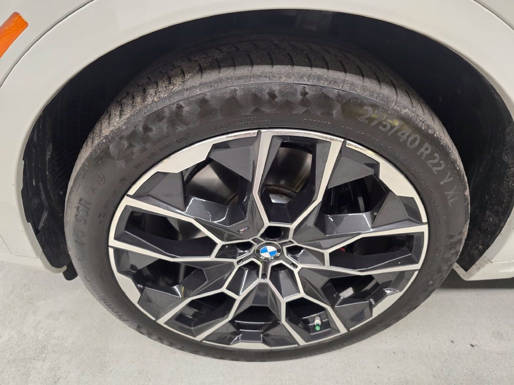 Used 2025 BMW X7 M60i w/ Executive Package AWD/4WD image 10