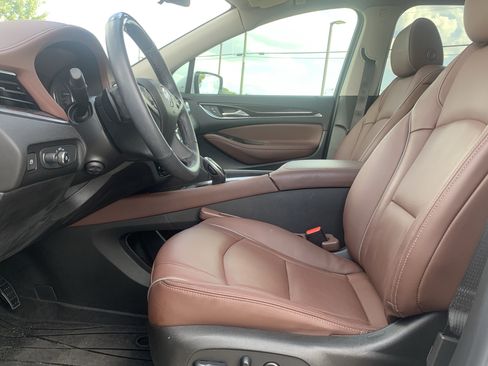 Used 2021 Buick Enclave Avenir w/ Avenir Technology Package FWD image 18