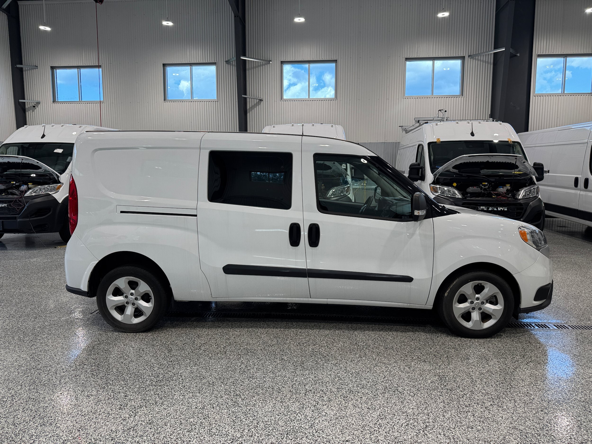 Used 2022 RAM ProMaster City Wagon w/ Lights & Wheels Group FWD image 5