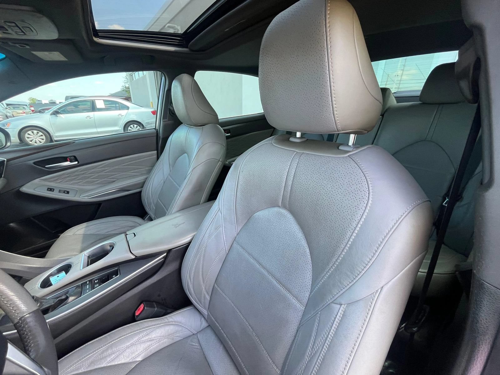 Used 2019 Toyota Avalon Limited w/ Advanced Safety Package FWD image 26