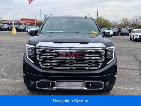 Certified 2023 GMC Sierra 1500 Denali w/ Denali Reserve Package AWD/4WD image 2