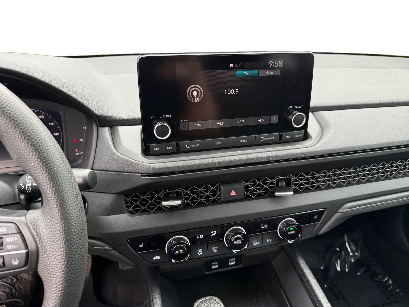Used 2023 Honda Accord EX image 12
