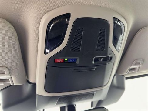 Used 2024 Subaru Outback Premium image 25