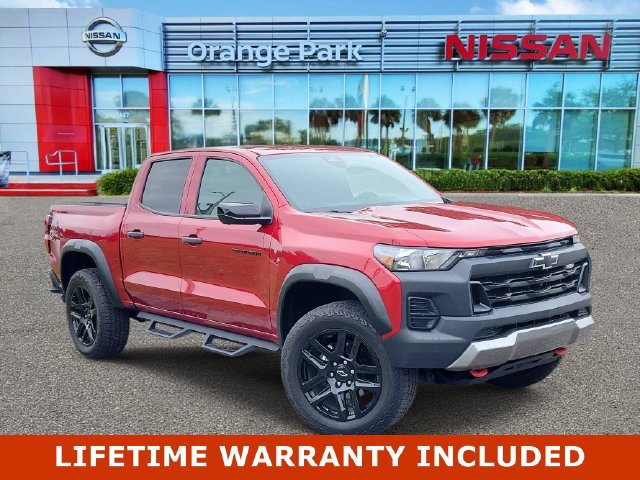 Used 2024 Chevrolet Colorado Trail Boss w/ Technology Package AWD/4WD image 1