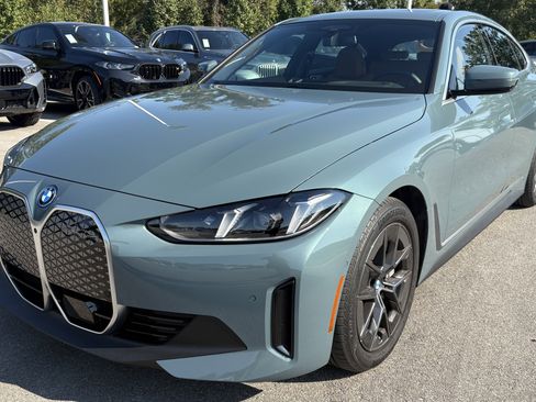 Used 2025 BMW i4 xDrive40i w/ Premium Package image 5