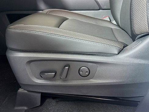 New 2026 Nissan Pathfinder SL AWD/4WD image 19