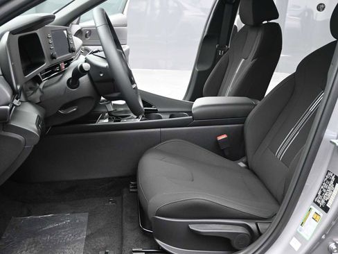 New 2026 Hyundai Elantra SEL Sport Premium image 15