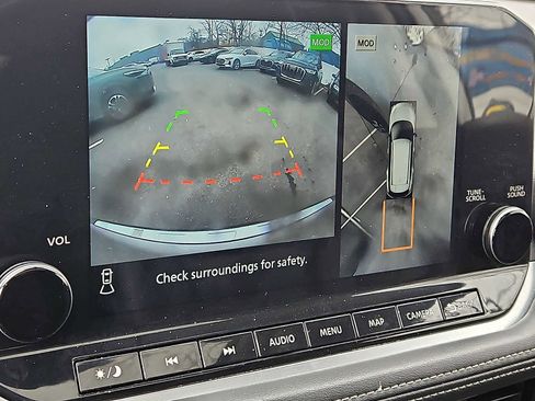 Used 2022 Nissan Rogue Platinum w/ Head-Up Display Package image 15