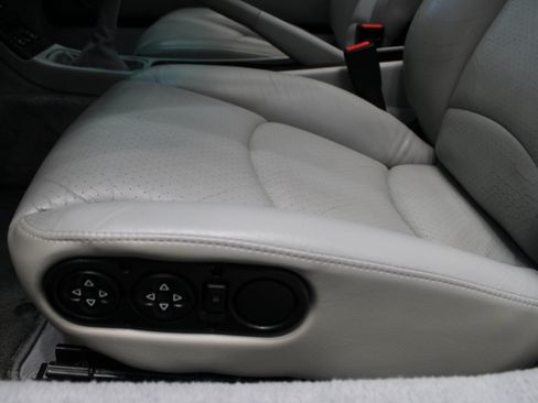 Used 1996 Porsche 911 Cabriolet image 25