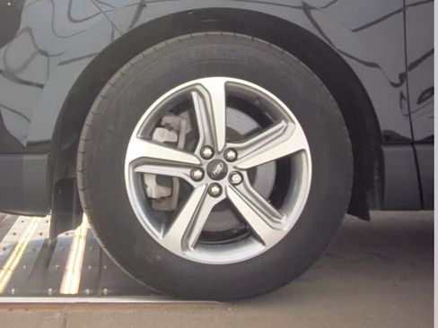 Used 2024 Ford Edge SEL w/ Convenience Package AWD/4WD image 9