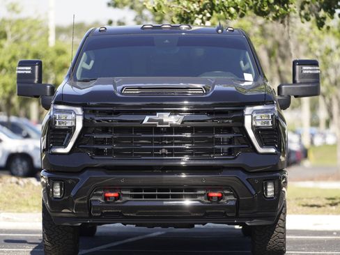 Used 2025 Chevrolet Silverado 2500 LT w/ Trail Boss Package AWD/4WD image 31
