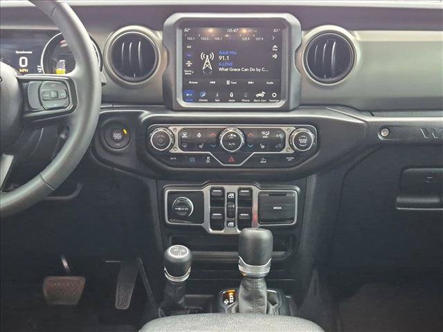 Used 2023 Jeep Wrangler Unlimited w/ Cold Weather Group AWD/4WD image 15