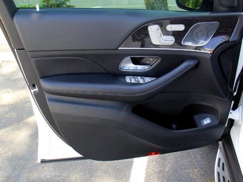 Used 2020 Mercedes-Benz GLE 350 w/ Premium Package image 22