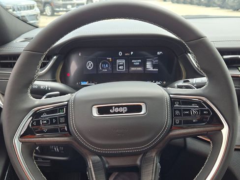 New 2025 Jeep Grand Cherokee L Overland w/ Trailer Tow Package image 36