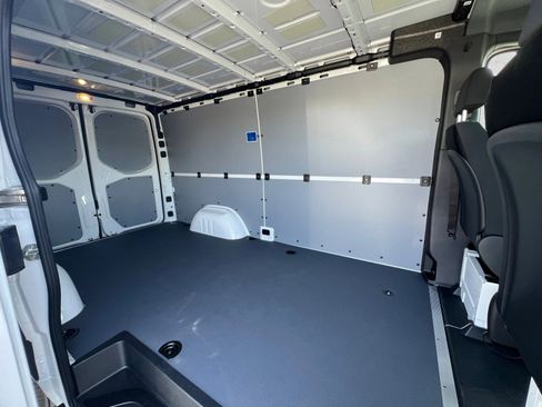 New 2026 Mercedes-Benz Sprinter 2500 image 17