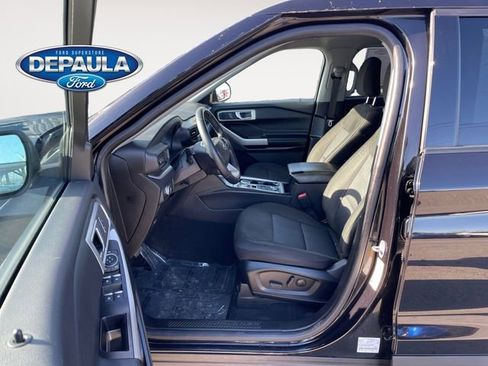 Used 2022 Ford Explorer XLT image 11