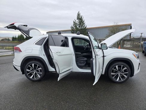 New 2026 Volkswagen Atlas Cross Sport SEL Premium R-Line AWD/4WD image 18