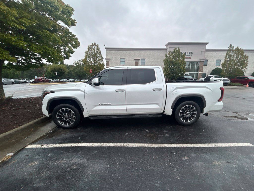 Used 2022 Toyota Tundra Limited AWD/4WD image 5