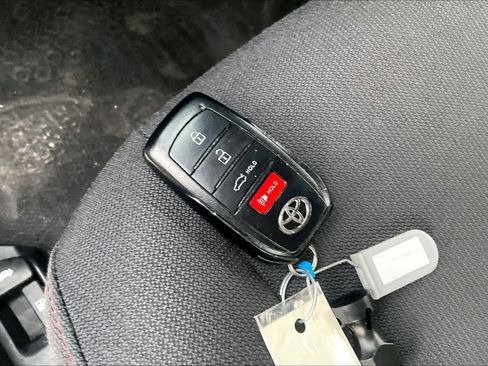Used 2024 Toyota Corolla SE FWD image 14