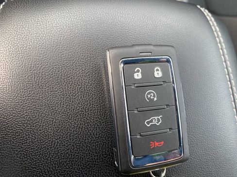 New 2025 Jeep Grand Cherokee Limited image 33