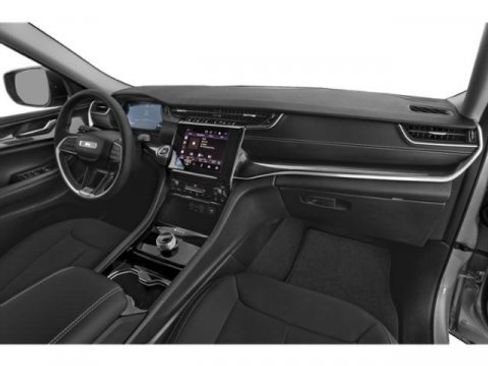 Used 2023 Jeep Grand Cherokee L Limited image 18