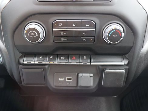 Used 2022 Chevrolet Silverado 1500 Custom w/ LPO, Dark Essentials Package image 11