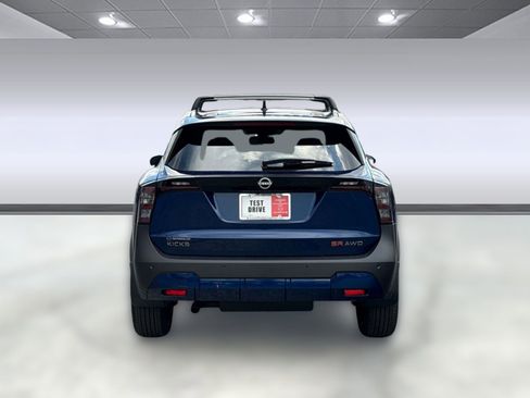 New 2026 Nissan Kicks SR w/ Cold Weather Package AWD/4WD image 9