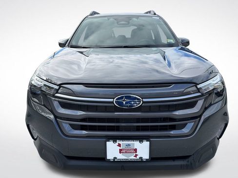 Certified 2025 Subaru Forester Premium AWD/4WD image 5