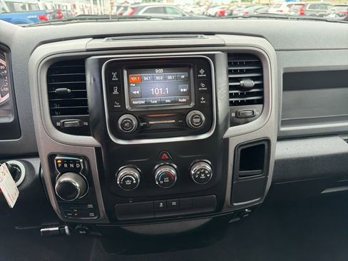 Used 2017 RAM 1500 Express AWD/4WD image 24