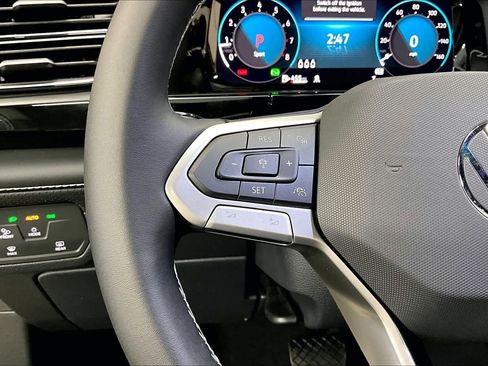 New 2026 Volkswagen Atlas Cross Sport SE image 17