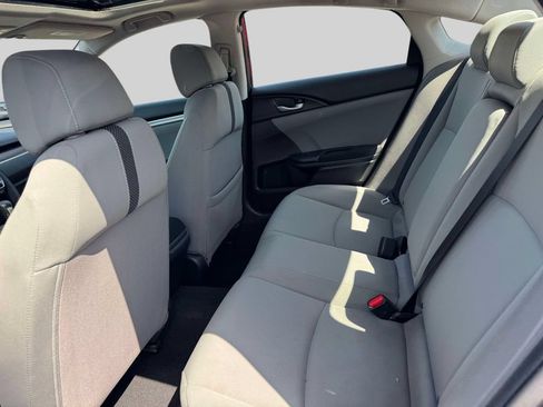 Used 2019 Honda Civic EX image 9