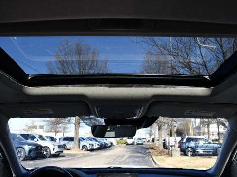 Used 2022 Honda Accord Touring image 29