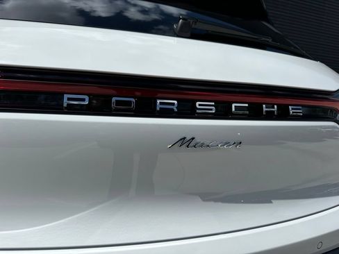 New 2026 Porsche Macan AWD/4WD image 13