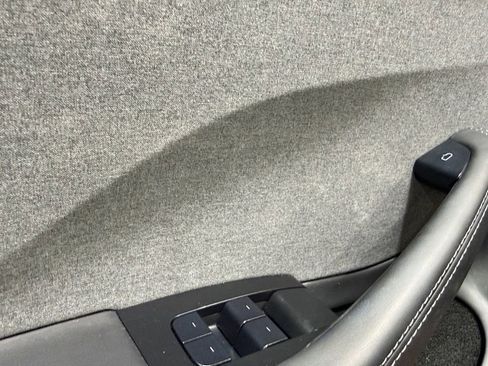 Used 2024 Tesla Model 3 Standard Range image 23