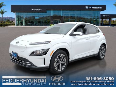 Certified 2023 Hyundai Kona SE FWD image 3