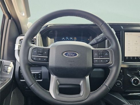 Used 2026 Ford F250 Lariat AWD/4WD image 31