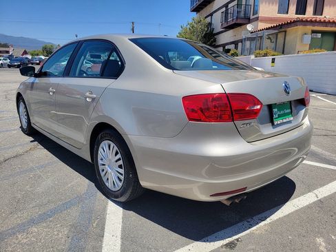 Used 2014 Volkswagen Jetta S FWD image 3