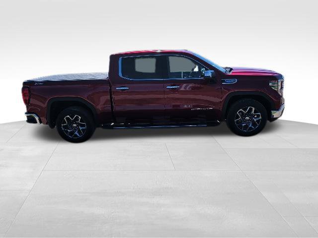 Used 2022 GMC Sierra 1500 SLT AWD/4WD image 2