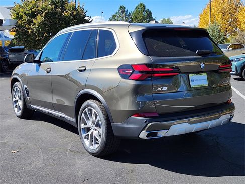 New 2026 BMW X5 xDrive40i image 3