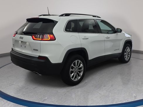 Used 2022 Jeep Cherokee Latitude Lux w/ Sun & Sound Group AWD/4WD image 5