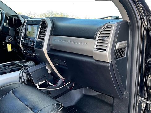 Used 2017 Ford F450 Lariat w/ Chrome Package image 15